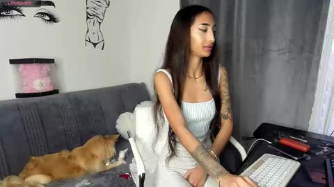 Evelyn online show from 1, 12, 2025