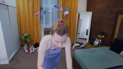 evelynreagan online show from 25, 7, 2026