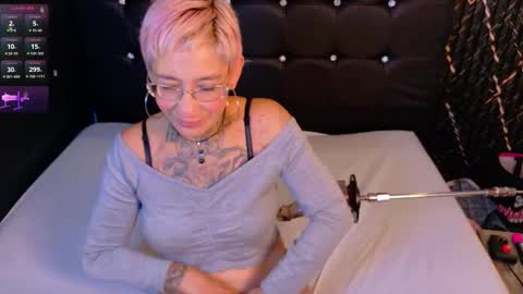 Snapshot of everlyn_sexx chatting on 19, 3, 2026 everlyn_sexx online show from 19, 3, 2026