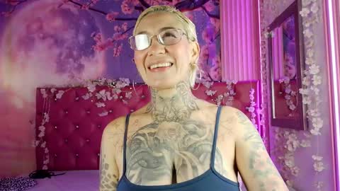 Snapshot of everlyn_sexx chatting on 18, 4, 2026 everlyn_sexx online show from 18, 4, 2026