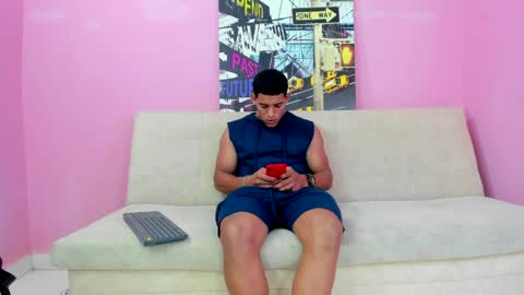 Snapshot of evessinn chatting on 4, 4, 2026 luis online show from 4, 4, 2026