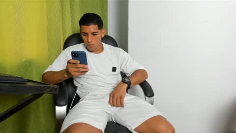 Snapshot of evessinn chatting on 28, 4, 2026 luis online show from 28, 4, 2026