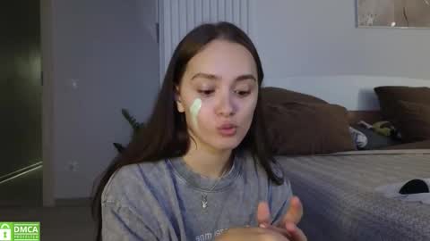 evi_woow online show from 10, 10, 2025