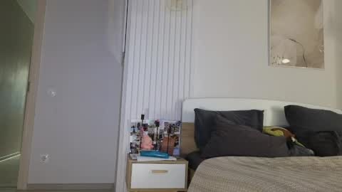 Snapshot of evi_woow chatting on 13, 4, 2026 evi_woow online show from 13, 4, 2026