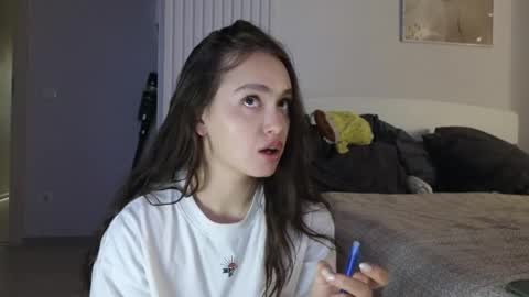 Snapshot of evi_woow chatting on 16, 4, 2026 evi_woow online show from 16, 4, 2026