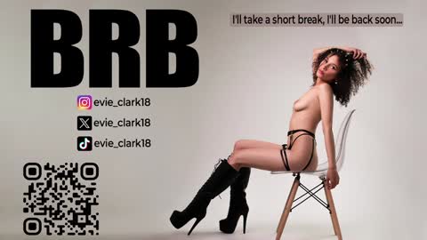 Snapshot of evie_clark_ chatting on 11, 12, 2024 My name is Evie nice to meet you really get to know me better private is open online show from 11, 12, 2024