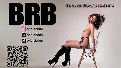 Snapshot of evie_clark_ chatting on 28, 2, 2025 My name is Evie nice to meet you really get to know me better private is open online show from 28, 2, 2025