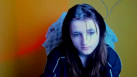 Evie online show from 11, 11, 2025