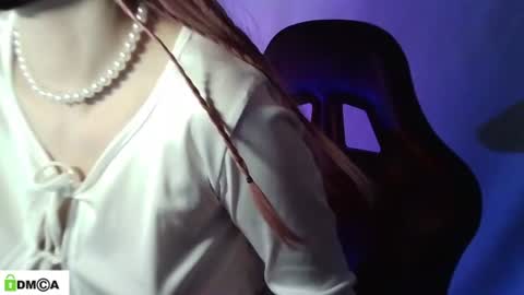 Renesme White Im here from Monday to Friday online show from 6, 7, 2026