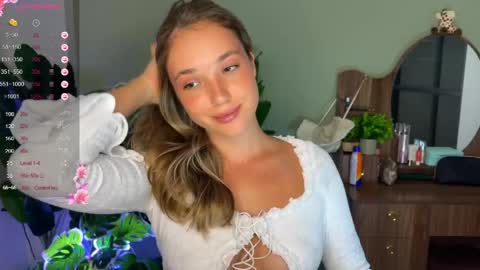 Snapshot of evielina chatting on 13, 4, 2026 evielina online show from 13, 4, 2026