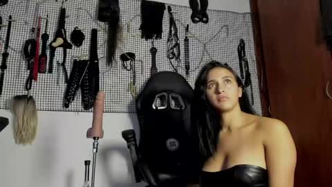 Snapshot of evil_sammy chatting on 11, 5, 2026 Mistress Sammy online show from 11, 5, 2026
