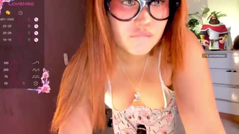 Snapshot of evva_foxxy chatting on 12, 1, 2026 evva_foxxy online show from 12, 1, 2026