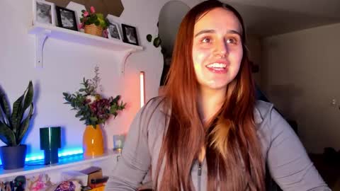 Snapshot of evy_orange1 chatting on 18, 3, 2026 EVY online show from 18, 3, 2026