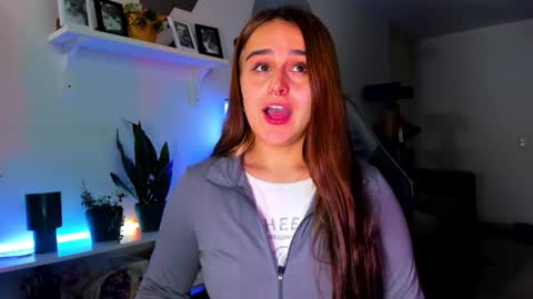 Snapshot of evy_orange1 chatting on 26, 3, 2026 EVY online show from 26, 3, 2026