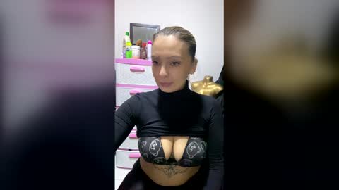 Snapshot of evyei chatting on 17, 1, 2026 evyei online show from 17, 1, 2026
