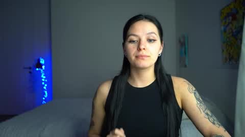 ewelynscott online show from 13, 12, 2025