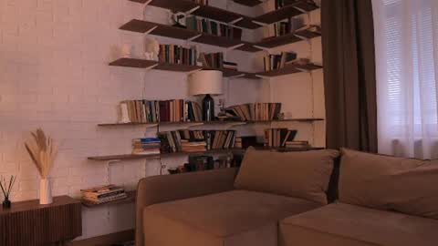 Snapshot of excellent_vibe chatting on 9, 7, 2026 Ann online show from 9, 7, 2026