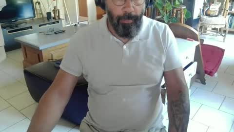 Snapshot of exibdevil chatting on 31, 5, 2026 Gio online show from 31, 5, 2026