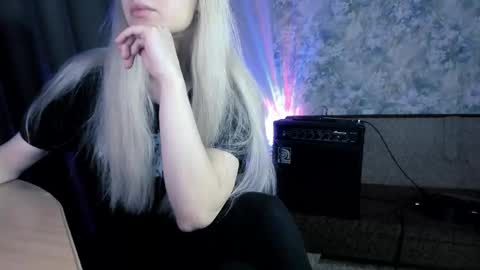 Snapshot of exorty chatting on 15, 2, 2026 my real name is Irene but Exo is oke too online show from 15, 2, 2026