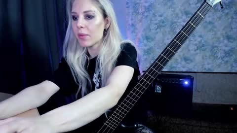 Snapshot of exorty chatting on 23, 2, 2026 my real name is Irene but Exo is oke too online show from 23, 2, 2026