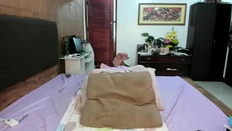 Snapshot of exotic_angel69 chatting on 15, 2, 2026 voloptous mommy angel online show from 15, 2, 2026