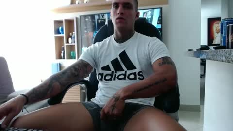 Snapshot of exotic_dude chatting on 5, 3, 2025 camilo online show from 5, 3, 2025