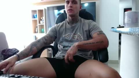 Snapshot of exotic_dude chatting on 12, 3, 2025 camilo online show from 12, 3, 2025