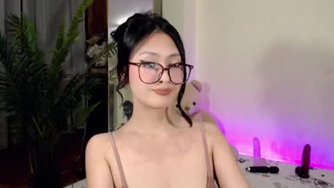 Snapshot of expensive_candyx chatting on 9, 1, 2025 Candy online show from 9, 1, 2025