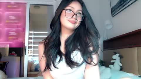 Candy  online show from 13, 5, 2026