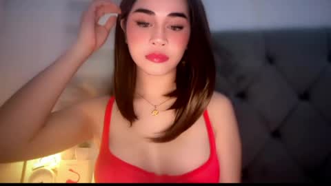 Snapshot of expensivets_chloe chatting on 23, 5, 2026 chloee online show from 23, 5, 2026