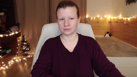 Snapshot of exponentex5 chatting on 1, 1, 2025 Crystal online show from 1, 1, 2025