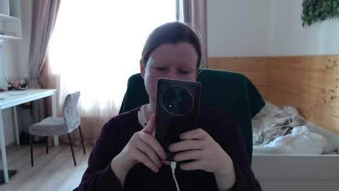 Snapshot of exponentex5 chatting on 16, 4, 2026 Crystal online show from 16, 4, 2026