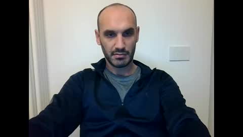 Snapshot of extr0 chatting on 25, 11, 2025 Extro online show from 25, 11, 2025