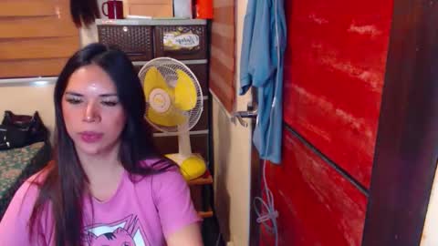 extremelydom online show from 3, 2, 2026