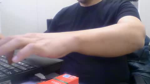 Snapshot of extrex2 chatting on 26, 2, 2026 derssing online show from 26, 2, 2026