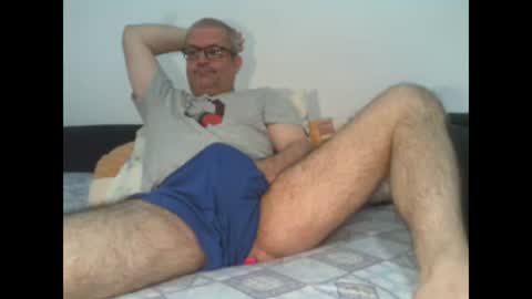 Snapshot of eyes12 chatting on 30, 9, 2025 GEORGE online show from 30, 9, 2025