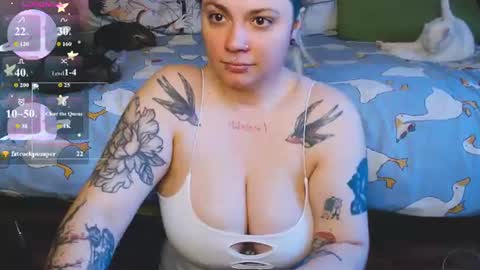 Snapshot of eyesuphere8 chatting on 20, 6, 2026 Molly online show from 20, 6, 2026