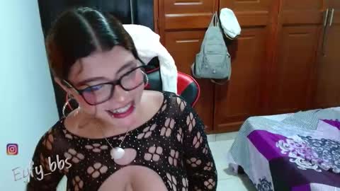 Snapshot of eyfy_bbs chatting on 7, 2, 2026 Nadia online show from 7, 2, 2026
