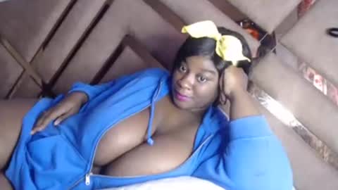 Snapshot of eyshaexotii chatting on 30, 9, 2025 eyshaexotii online show from 30, 9, 2025