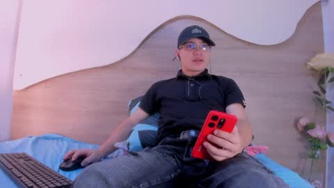 Snapshot of eytan_20 chatting on 22, 5, 2026 EYTAN online show from 22, 5, 2026