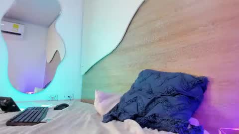 Snapshot of eytan_20 chatting on 10, 6, 2026 EYTAN online show from 10, 6, 2026