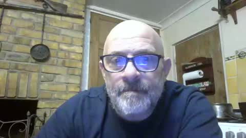 Snapshot of f1zzeek chatting on 5, 1, 2026 f1zzeek online show from 5, 1, 2026