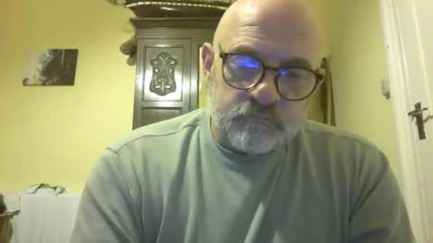 Snapshot of f1zzeek chatting on 16, 4, 2026 f1zzeek online show from 16, 4, 2026