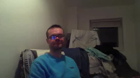 Snapshot of fab1951a2 chatting on 21, 12, 2025 fab1951a2 online show from 21, 12, 2025