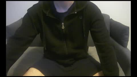 Snapshot of facelessescape chatting on 5, 3, 2025 FacelessEscape online show from 5, 3, 2025