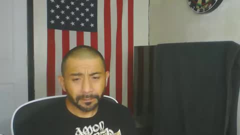 Snapshot of faded805 chatting on 22, 4, 2026 Mark online show from 22, 4, 2026