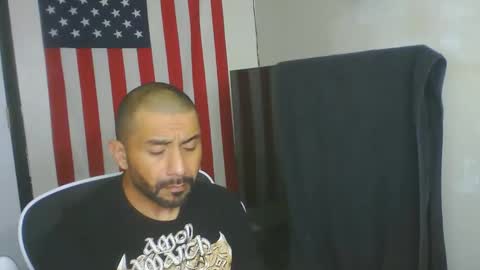 Snapshot of faded805 chatting on 23, 4, 2026 Mark online show from 23, 4, 2026