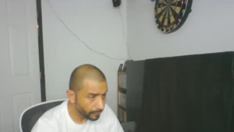 Snapshot of faded805 chatting on 5, 6, 2026 Mark online show from 5, 6, 2026