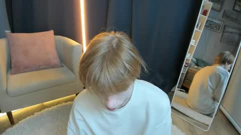 Snapshot of faeriehaze chatting on 20, 4, 2026 Kai online show from 20, 4, 2026