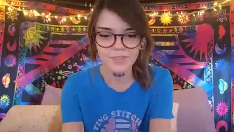 Snapshot of faerienugs chatting on 23, 2, 2026 Faerie 3 online show from 23, 2, 2026